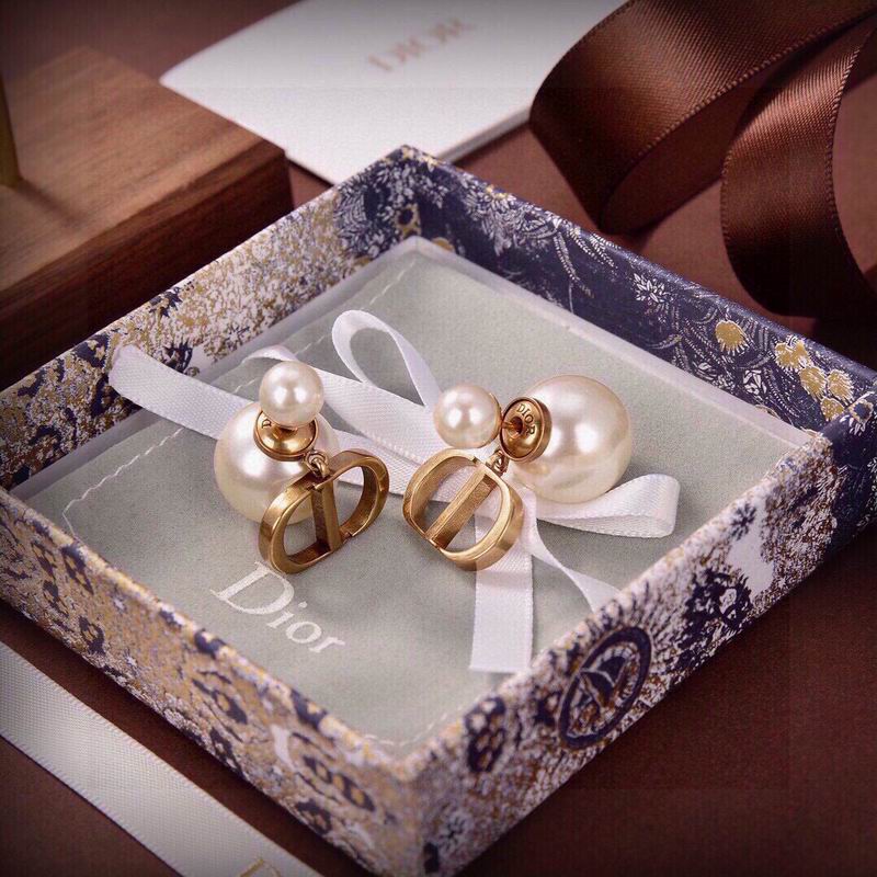Dior Earring 08yxs10